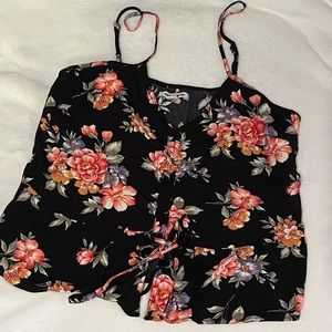 American Eagle Floral top